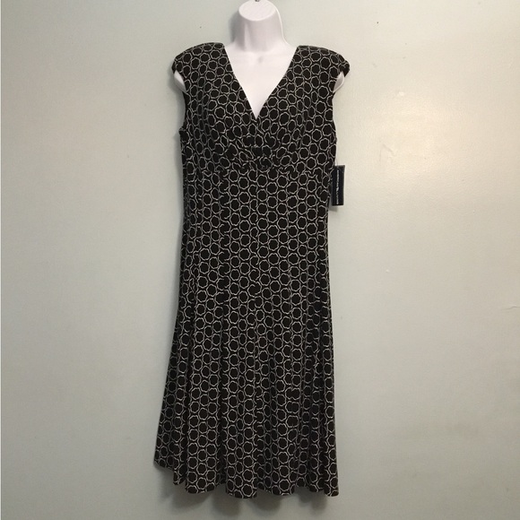 American Living Dresses & Skirts - American Living Black and White Patterned Midi Dress